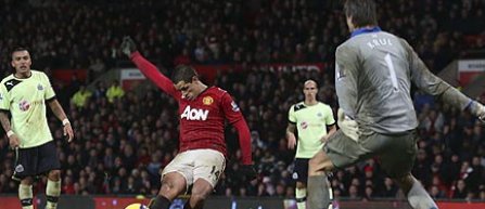 Manchester United s-a desprins la sapte puncte de rivala din oras